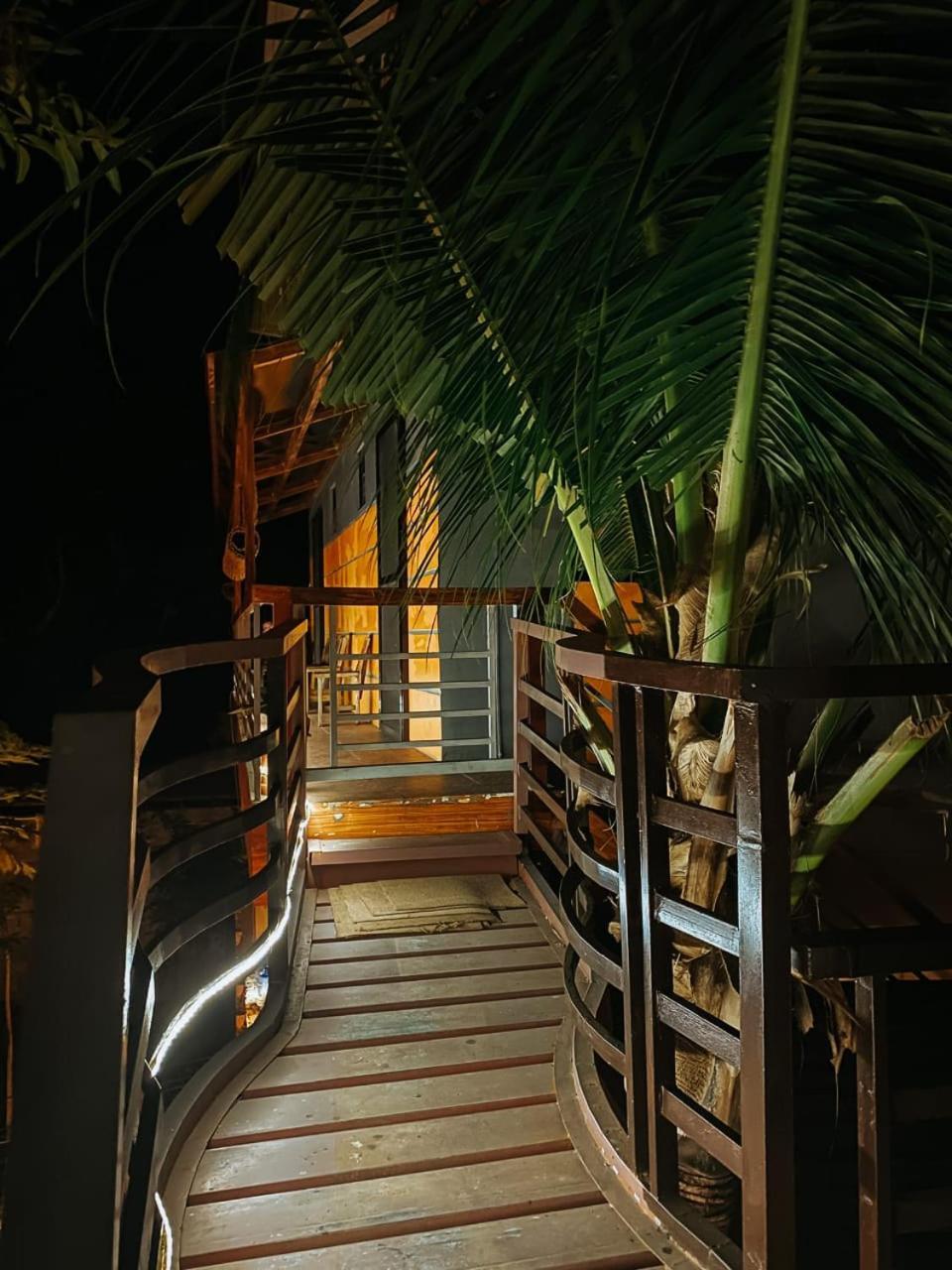 The Bistro House - Loft Unit - Vigan Apartamento Exterior foto