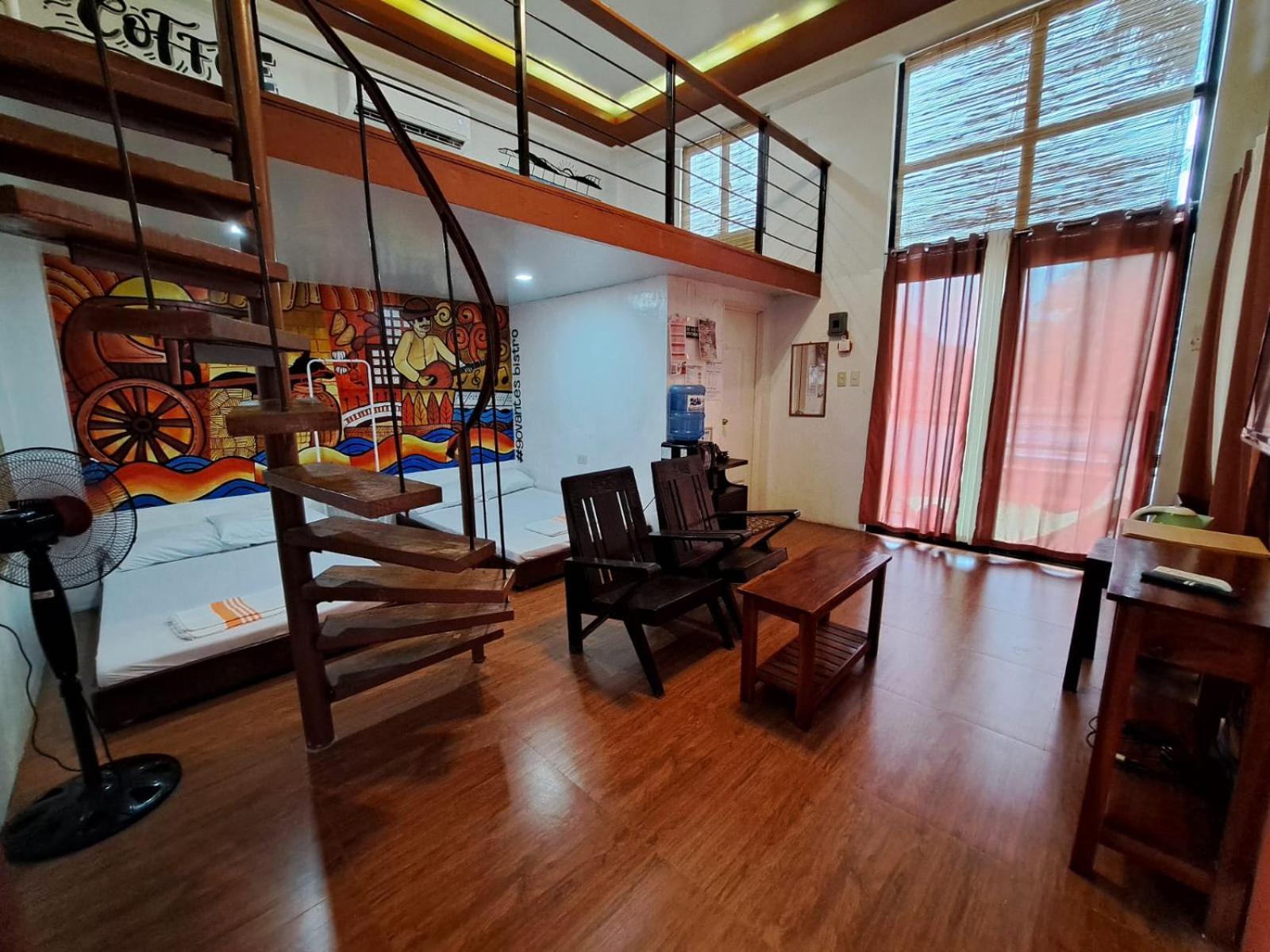 The Bistro House - Loft Unit - Vigan Apartamento Exterior foto