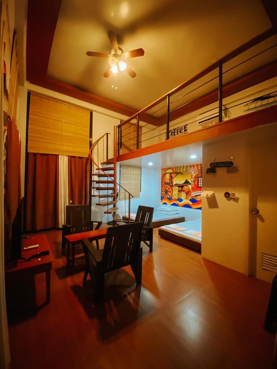 The Bistro House - Loft Unit - Vigan Apartamento Exterior foto