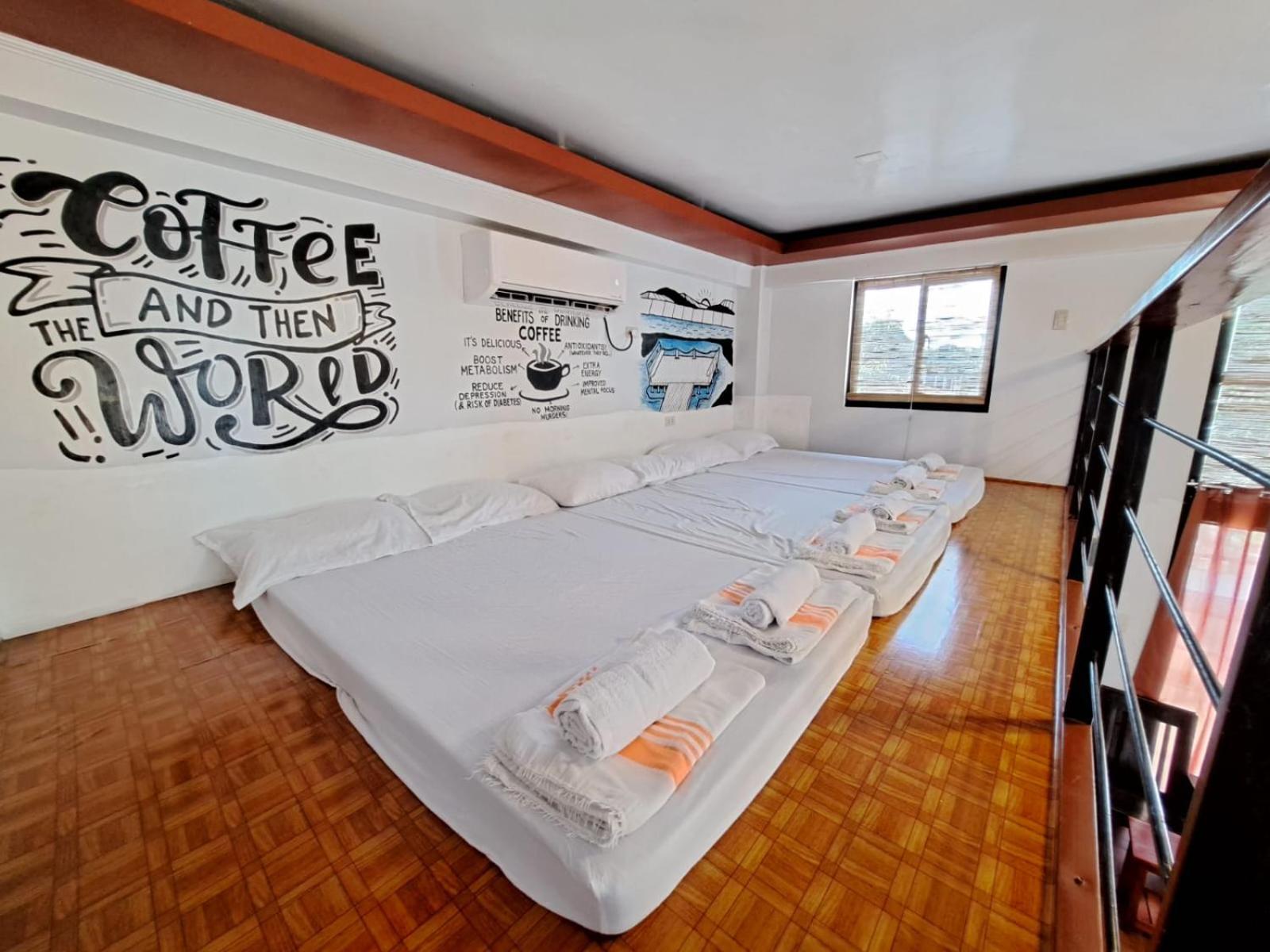 The Bistro House - Loft Unit - Vigan Apartamento Exterior foto
